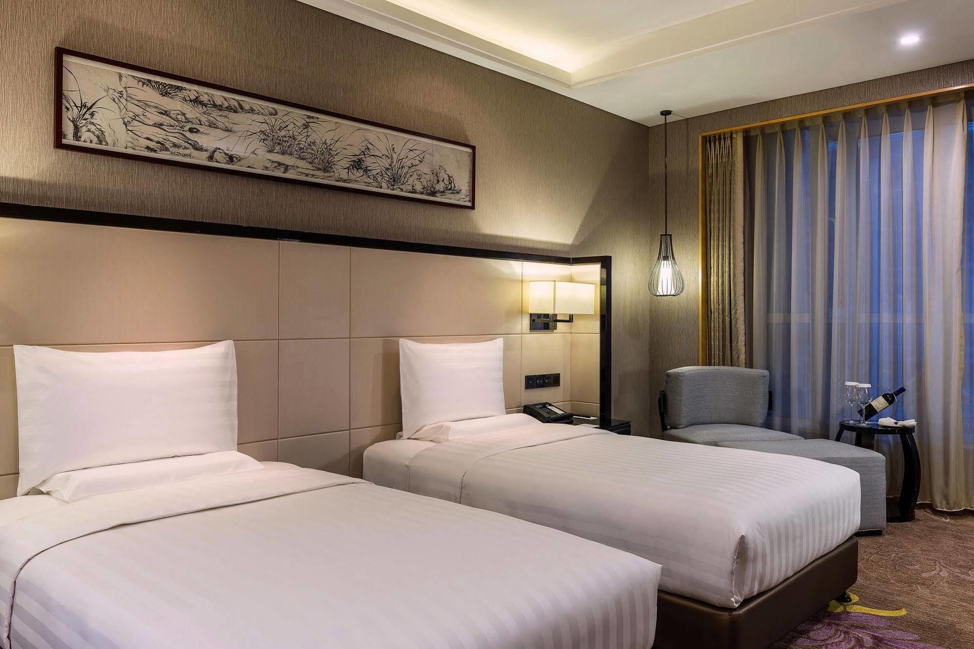 Pullman Qingdao Ziyue Hotel Eksteriør billede